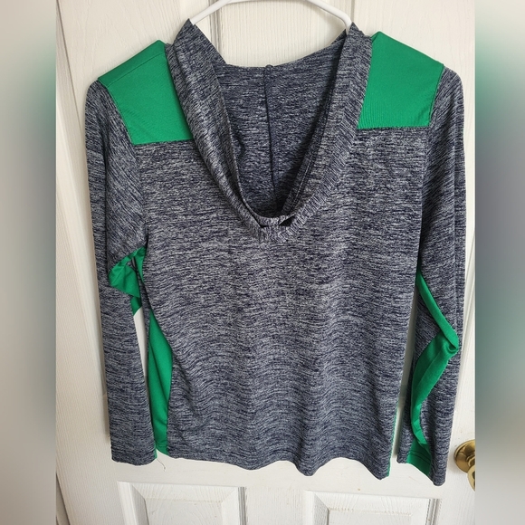 Kids Notre Dame Green and Gray Pullover Top - Picture 2 of 6